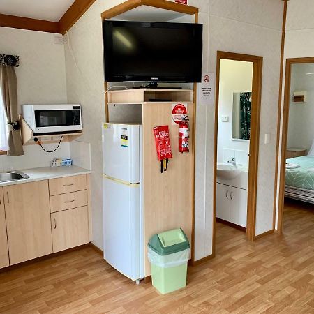 Tatura Cabin & Caravan Park Екстер'єр фото