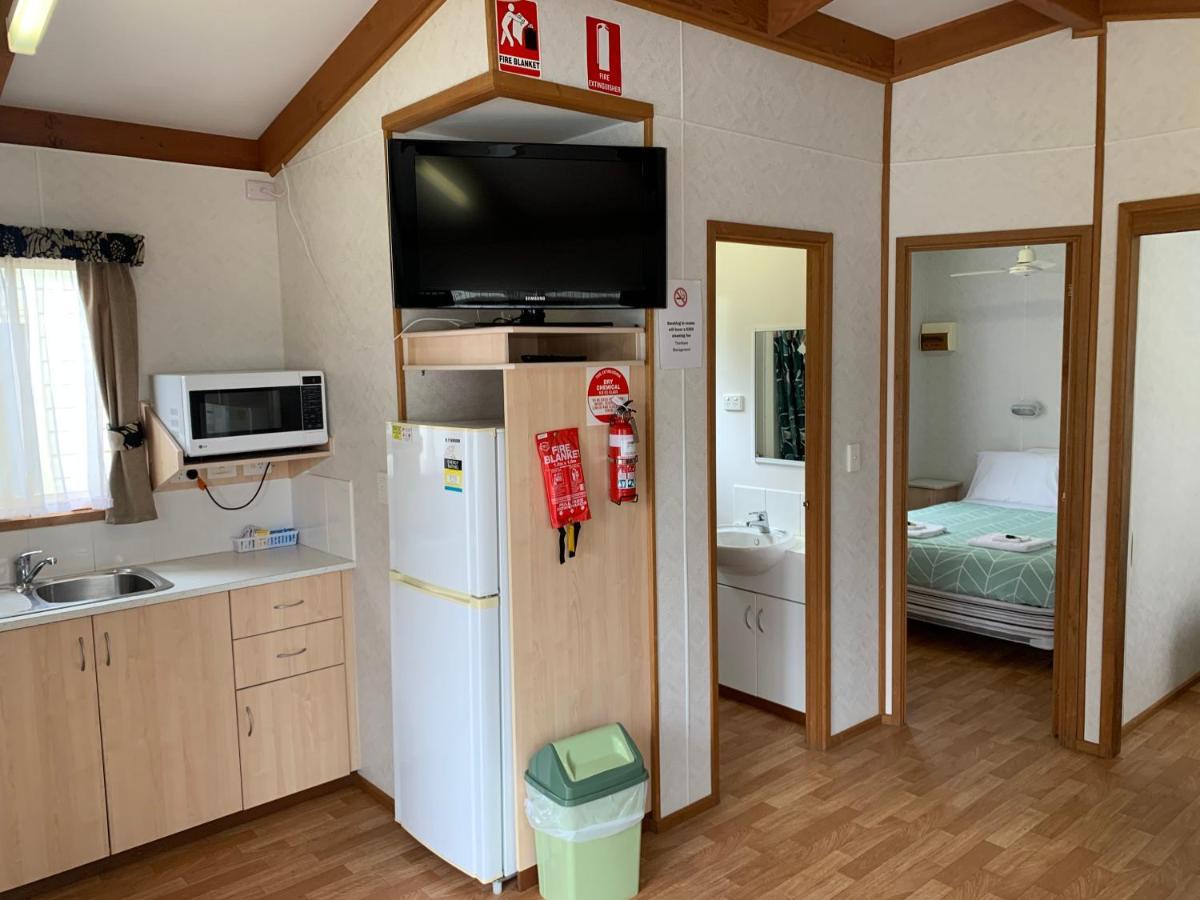 Tatura Cabin & Caravan Park Екстер'єр фото