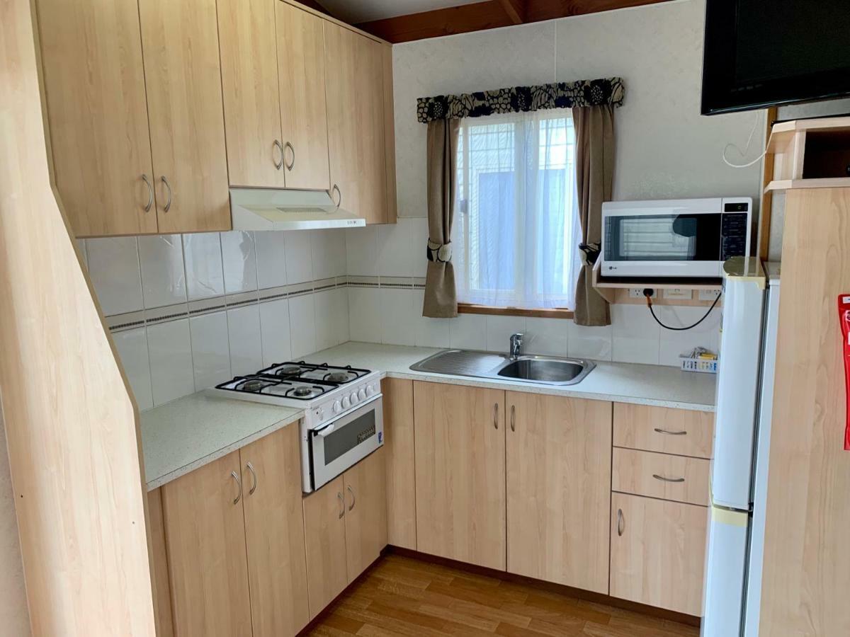 Tatura Cabin & Caravan Park Екстер'єр фото